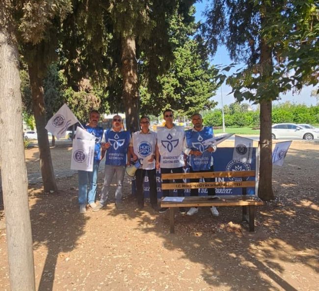 Hürriyetçi Büro-Sen’den Mersin’de iş bırakma eylemi