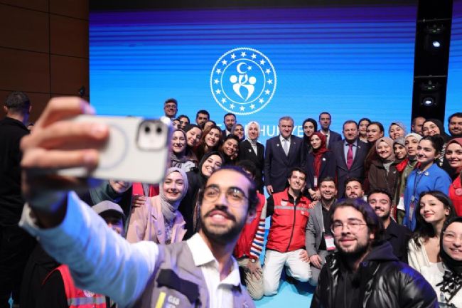Gençler, Tematik Kış Kamplarında Buluşuyor
