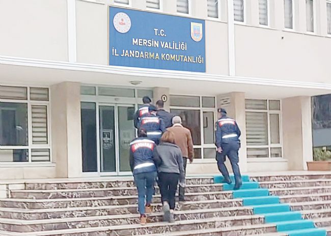 Mersin'de 3 şüpheliden 2'si tutuklandı