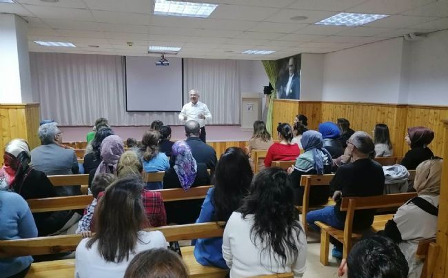 "Çocukların kitaplara olan ilgileri arttırılmalı"