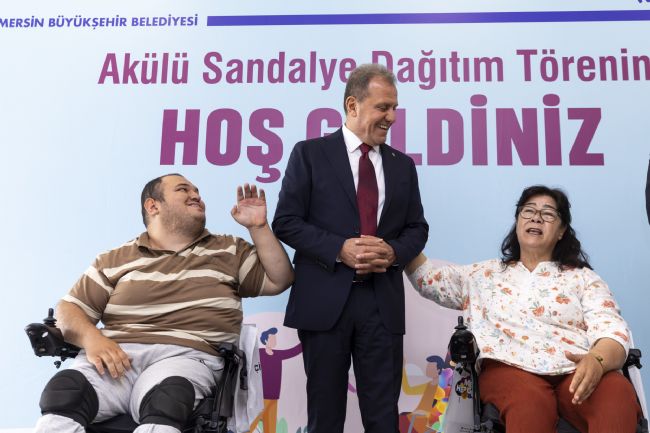 Başkan Seçer, Akülü Sandalye Dağıtım Töreni’ne katıldı