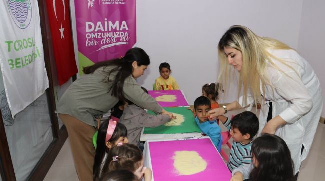 TOROSLAR'DA ÇOCUKLAR ATÖLYEDE, AİLELER EĞİTİMDE