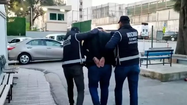 İzmir merkezli “Mahzen-13” operasyonlarında 2 suç örgütü çökertildi