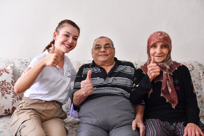5 yıldır yatalak olan hasta yürümeye başladı