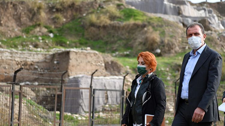 YUMUKTEPE'Yİ KENT TURİZMİNE KAZANDIRMAK İÇİN ÇEVRE DÜZENLEME VE ARKEOPARK PROJESİ HAZIRLANIYOR