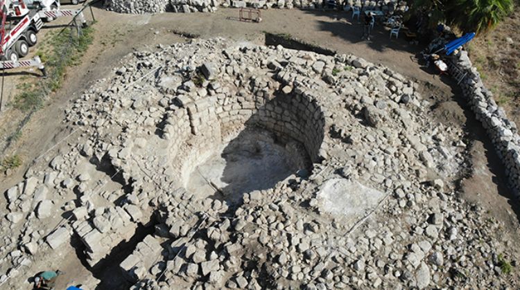 ARATOS’UN ANIT MEZARINDA YENİ GELİŞMELER: TABANA ULAŞILDI