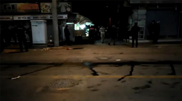 TARSUS’TA SİLAHLI KAVGA: 3 YARALI