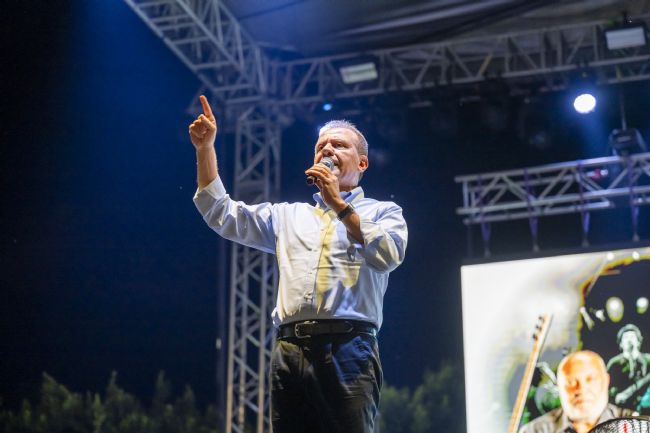 Başkan Seçer: “Türkiye’ye barış Mersin’den gider”