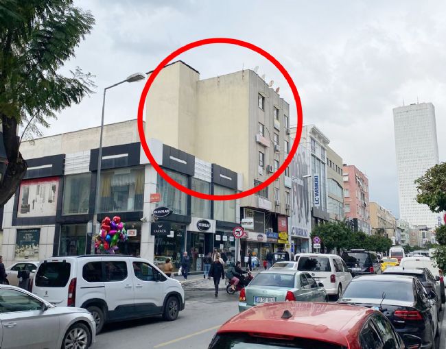 KENDİ DUVARINI KULLANAMIYOR!