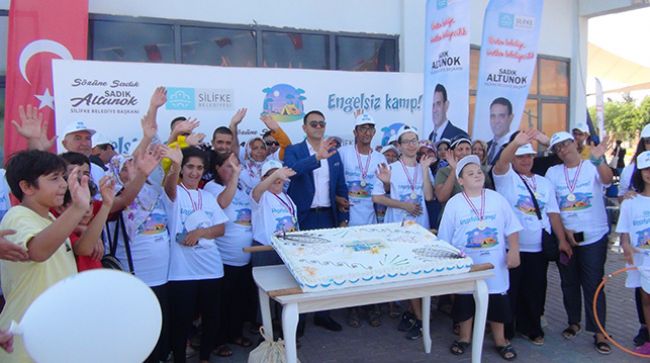 KANSER HASTALARI VE ENGELLİ ÇOCUKLARA 5 YILDIZLI KAMP