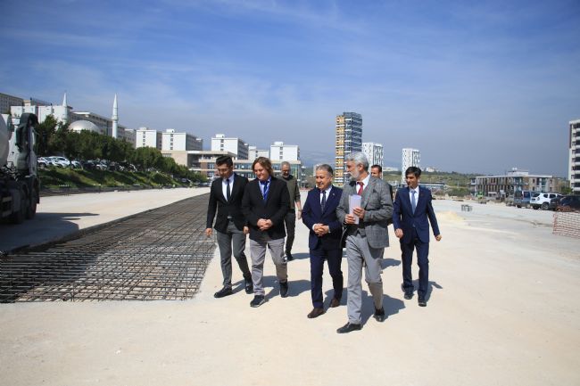 Mersin Üniversitesi otoparkta güneşten elektrik üretecek