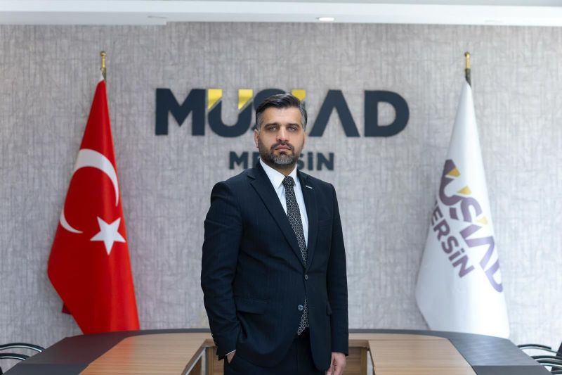 "İHRACAT ARTIYOR, İTHALAT KATMA DEĞERE DÖNÜŞMELİ"