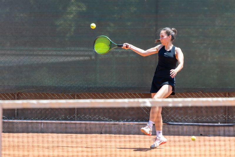 Yenişehir’de tenis şöleni