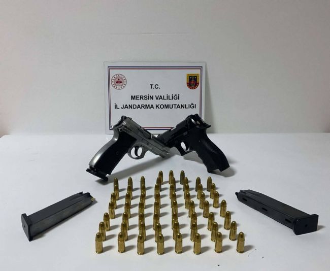 Mersin'de silah kaçakçılığı operasyonu: 5 gözaltı