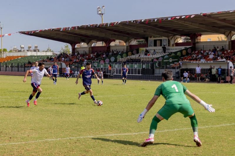 Mersin'de 30 Ağustos Zafer Kupası Futbol Turnuvası başladı