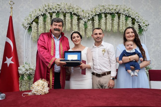 Başkan Yıldız, ilk nikahını kıydı