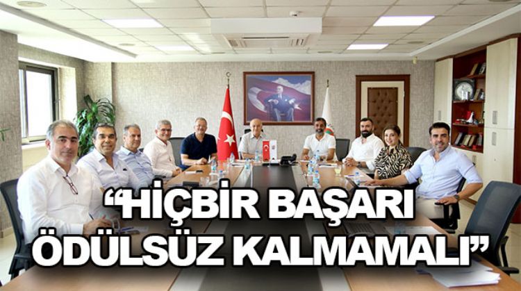 ROTABUSİSNESS İŞ VE EKONOMİ ÖDÜLLERİ TÖRENİ BAŞLIYOR