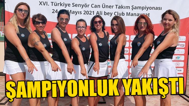 ŞAMPİYON MERSİNLİ TENİSÇİLER