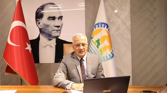 MERSİN’DE BAŞKAN TARHAN KILIÇDAROĞLU’NA MEZİTLİ’DEKİ ÇALIŞMALARI AKTARDI