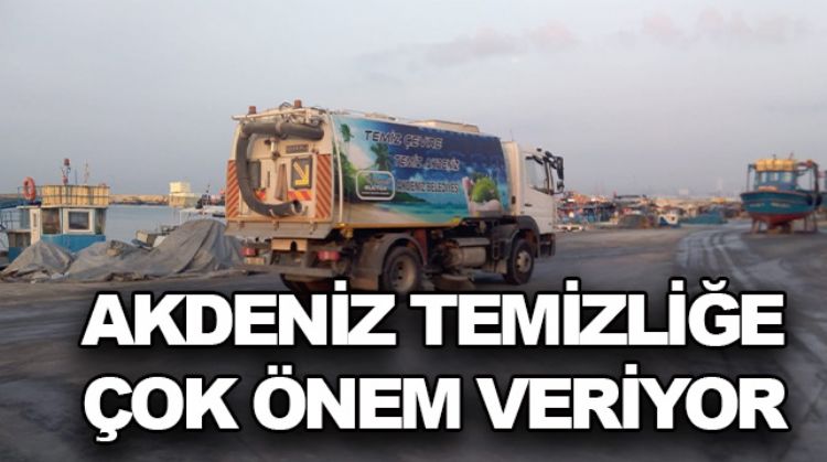 AKDENİZ BELEDİYESİ GÜNDE 400 TON ÇÖP TOPLUYOR