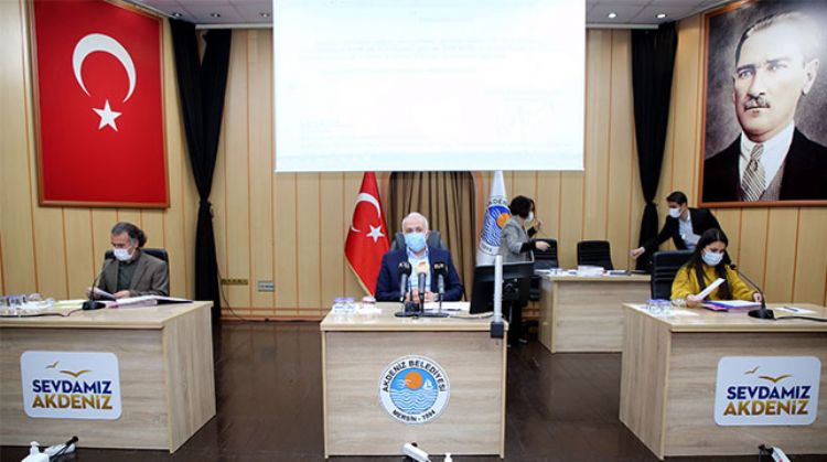 AKDENİZ BELEDİYE MECLİSİ, YENİ YILIN İLK TOPLANTISINI BAŞKAN GÜLTAK BAŞKANLIĞINDA GERÇEKLEŞTİRDİ