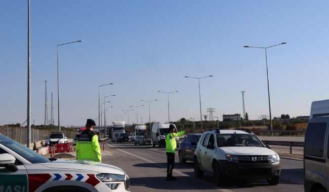 Mersin’de otoyollarda trafik denetimleri aralıksız sürüyor