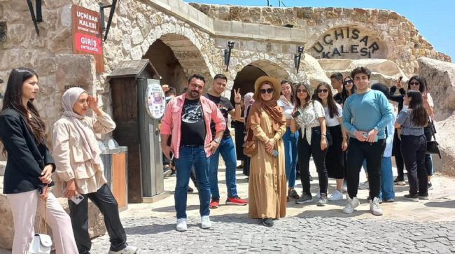 AKDENİZLİ GENÇLER KAPADOKYA'YI GEZDİ