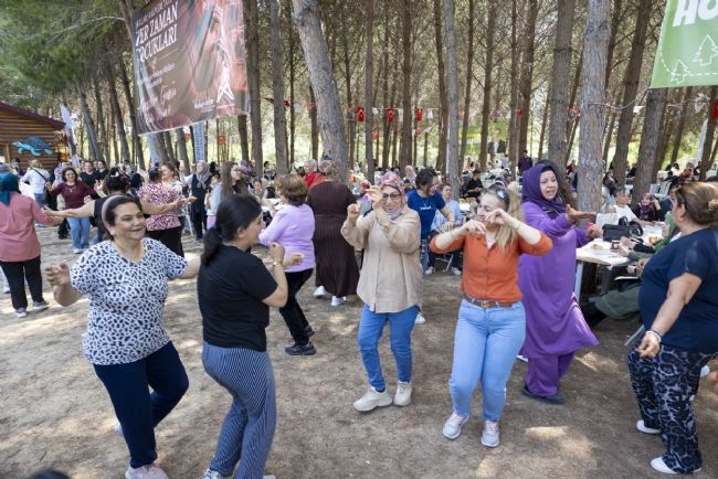 MERSİN’DE ANNELER GÜNÜ ŞENLİK HAVASINDA GEÇTİ
