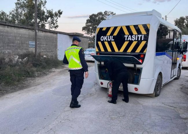 28 yıl hapis cezası olan şahıs tabanca ile yakalandı