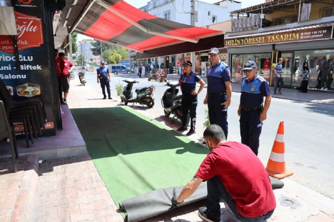 Toroslar’da ruhsat ve kaldırım işgaline sıkı denetim