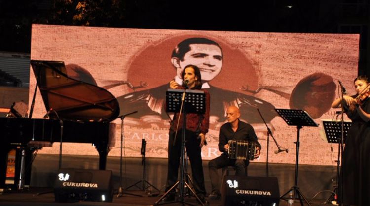 BÜLENT BEZDÜZ GÖNÜLLERİ TEFHETTİ