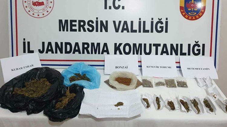 UYUŞTURUCU SATICISI 2 ŞÜPHELİ YAKALANDI