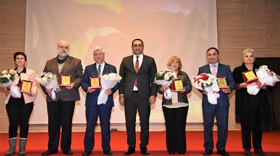 MERSİN’İN DÜŞMAN İŞGALİNDEN KURTULUŞUNUN 99’UNCU YILDÖNÜMÜ İÇİN ŞİİR YARIŞMASI DÜZENLENDİ
