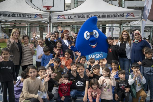 MERSİN BÜYÜKŞEHİR’İN ‘EVİMİZ ATÖLYE’ PROJESİ İLE KADINLAR SOSYALLEŞİYOR, ÜRETİYOR VE KAZANIYOR