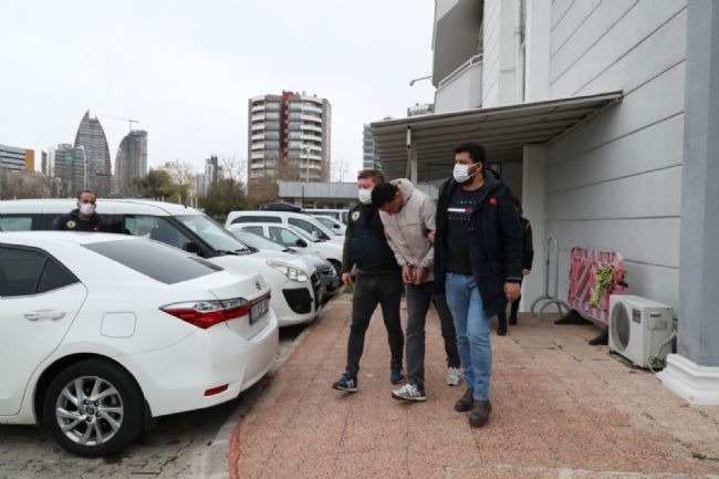 Mersin'de DEAŞ'ın hücre evi yapılanmasına kalkışan 2 şüpheli tutuklandı