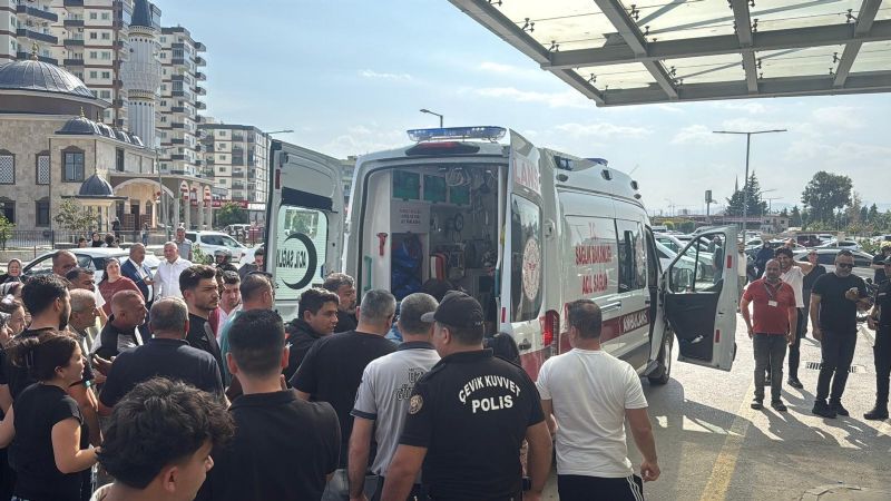 SİLAHLI SALDIRGAN 4 KİŞİYİ ÖLDÜRDÜ, 8 KİŞİYİ DE YARALADI