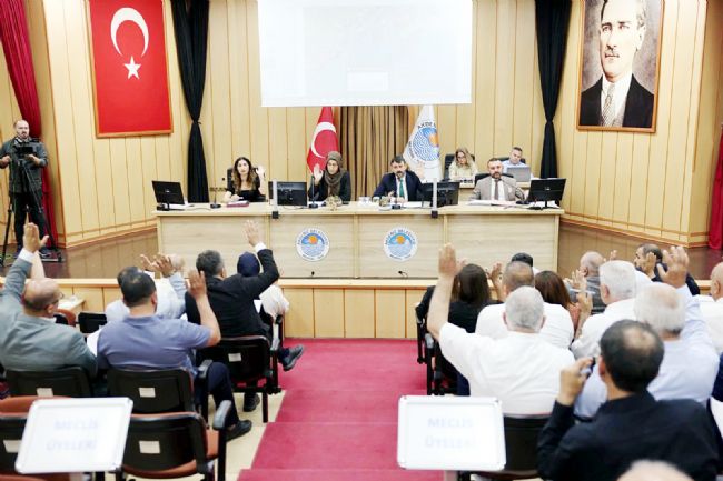 “AKDENİZ’DE PROJE ATAĞI BAŞLIYOR”