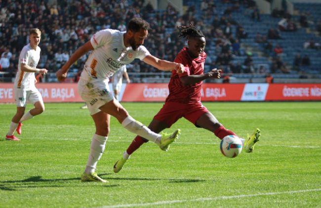 Hatayspor’un Ligde Kalma Umutları Mucizelere Kaldı: 2-3
