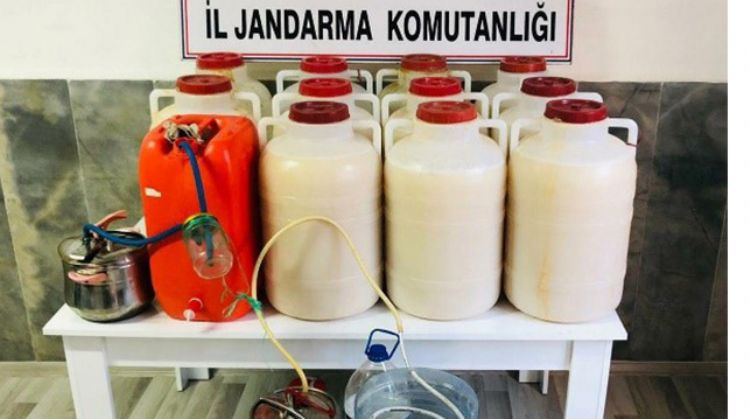 MERSİN’DE KAÇAK İÇKİ OPERASYONU