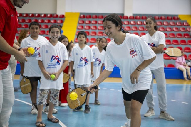 SPORBÜS 8 BİN ÇOCUĞA ULAŞTI