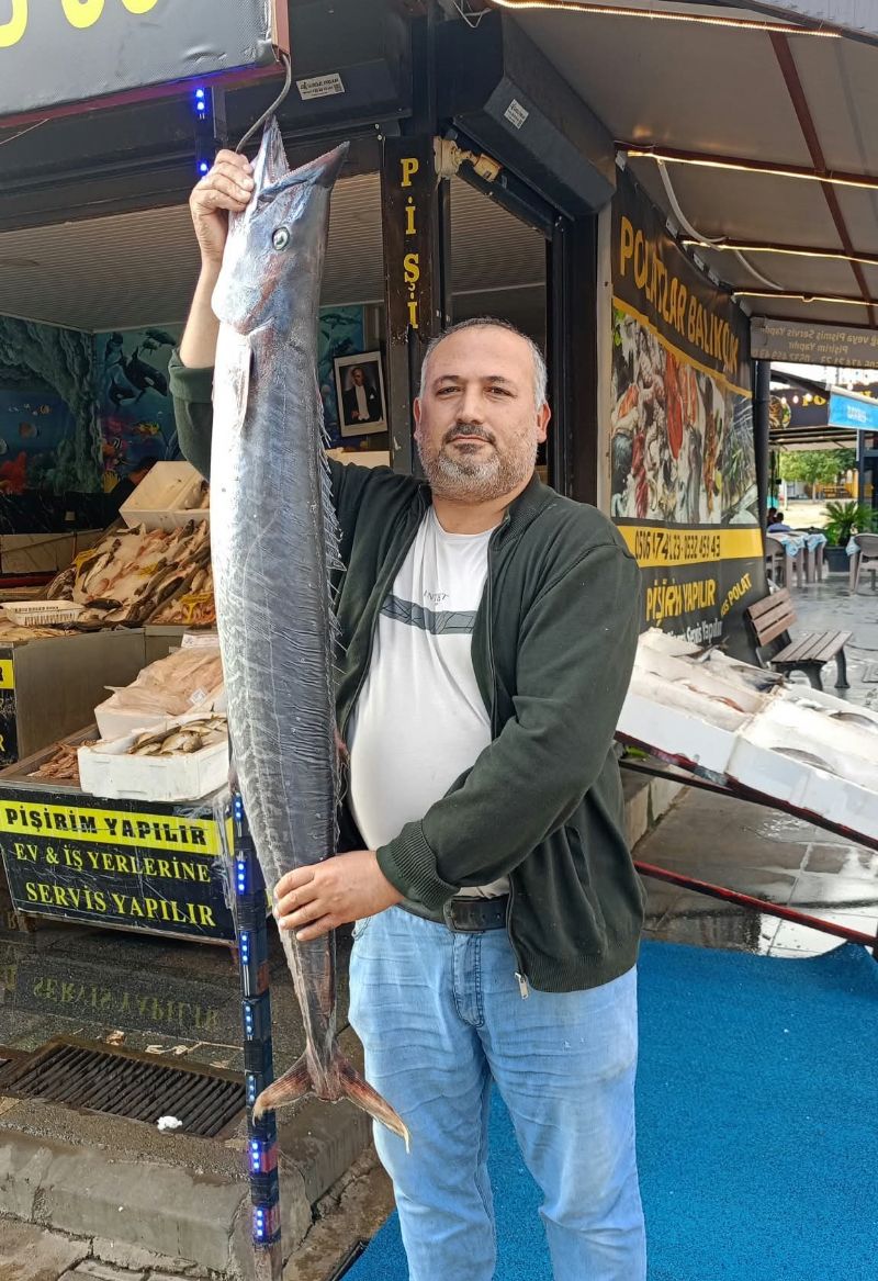 AKDENİZ'DE 12 KİLOGRAMLIK CEYLAN BALIĞI YAKALANDI