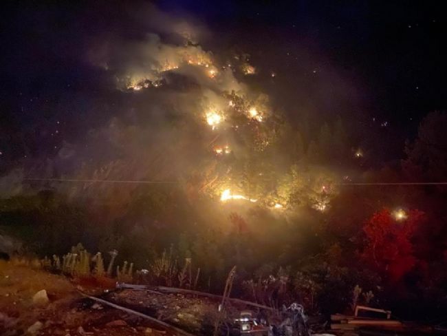 Silifke ve Anamur’da orman yangınları sürüyor