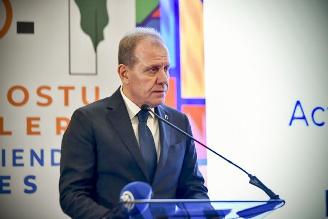 Başkan Seçer: "Kadınların önündeki engeller kalktığında kentlerin de ufku genişler"