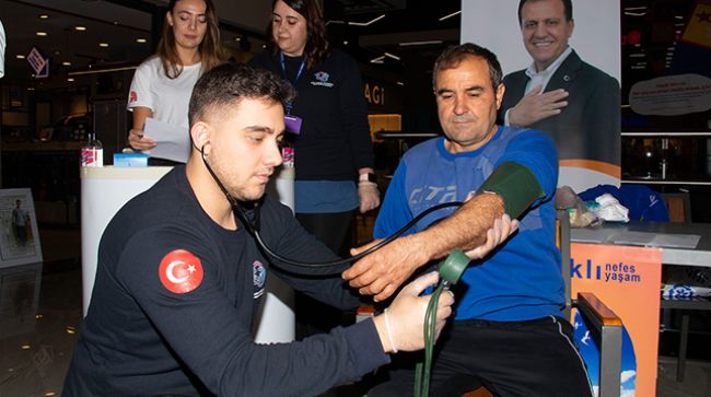 KOAH FARKINDALIK GÜNÜNDE FARKINDALIK ETKİNLİĞİ
