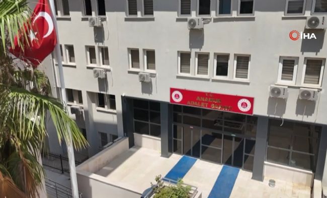 Kuyumcuyu 'FETÖ' ile korkutup 10 milyon TL dolandıran şüpheli tutuklandı