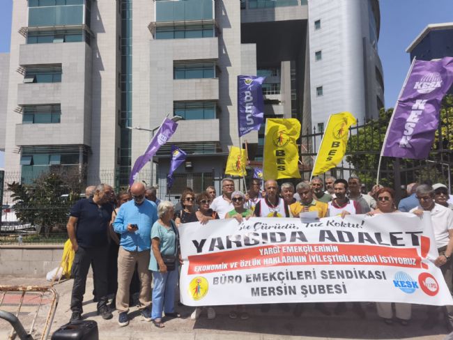 Adliye önünde protesto; “Su çürüdü, tuz koktu”