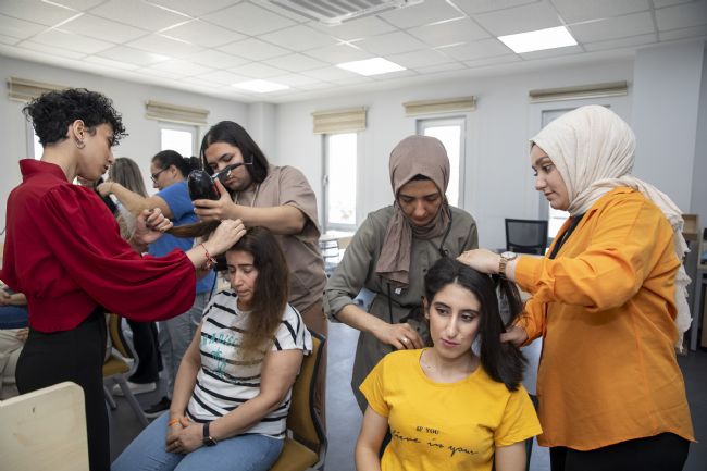 Halkkent MERCEK ile profesyonel kuaförler yetişiyor