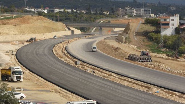 4 bin kişi çalışıyor yüzde 84'ü tamamlandı: Çeşmeli-Kızkalesi Otoyolu Mersin turizmine nefes aldıracak