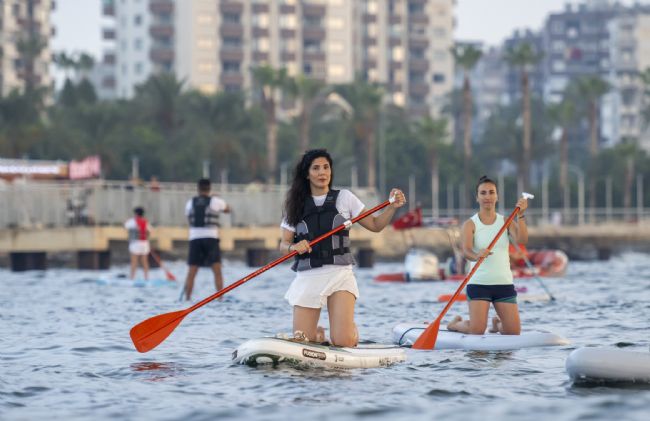 Mersinliler su sporu yaptı