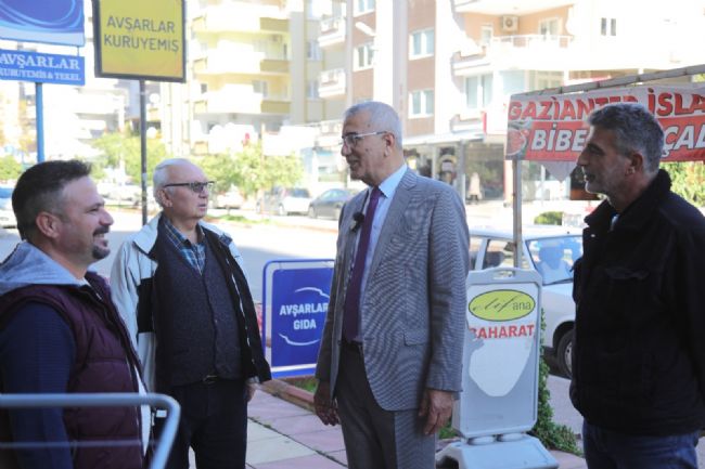 Başkan Tarhan’dan esnaf ziyareti
